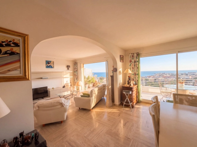 2 Bedroom(s) - 2 Bathroom(s) - 0 m² land for sale in Alpes-Maritimes, Provence-Alpes-Côte-d'Azur, France - FrenchPropertyPortal.com Cannes Area for sale for 1,889,000€ in Alpes-Maritimes, Provence-Alpes-Côte-d'Azur