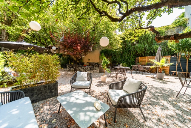 Avignon and North Provence for sale for 2,900,000&euro; in Vaucluse, Provence-Alpes-Côte-d\'Azur