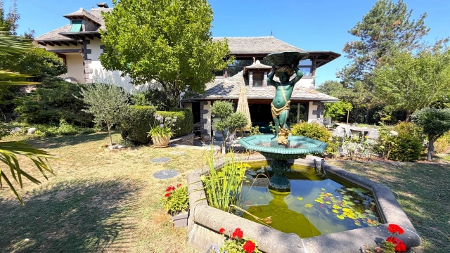 5 Bedroom(s) - 4 Bathroom(s) - 2,274m² land for sale in Haute-Savoie, Rhône-Alpes, France - FrenchPropertyPortal.com ANNECY / AIX LES BAINS for sale for 1,490,000€ in Haute-Savoie, Rhône-Alpes