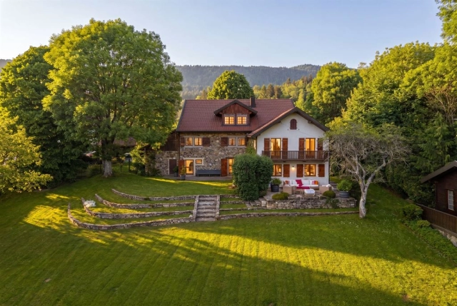 EVIAN / LAKE GENEVA for sale for 2,670,000&euro; in Haute-Savoie, Rhône-Alpes