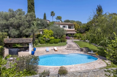 5 Bedroom(s) - 2 Bathroom(s) - 2,955m² land for sale in Alpes-Maritimes, Provence-Alpes-Côte-d'Azur, France - FrenchPropertyPortal.com Mougins, Valbonne, Grasse Area for sale for 1,790,000€ in Alpes-Maritimes, Provence-Alpes-Côte-d'Azur