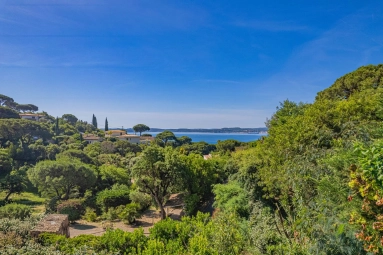 St Raphaël, Ste Maxime Area for sale for 2,415,000&euro; in Var, Provence-Alpes-Côte-d\'Azur