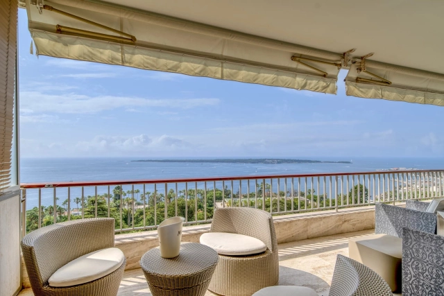 3 Bedroom(s) - 3 Bathroom(s) - 0 m² land for sale in Alpes-Maritimes, Provence-Alpes-Côte-d'Azur, France - FrenchPropertyPortal.com Cannes Area for sale for 1,690,000€ in Alpes-Maritimes, Provence-Alpes-Côte-d'Azur