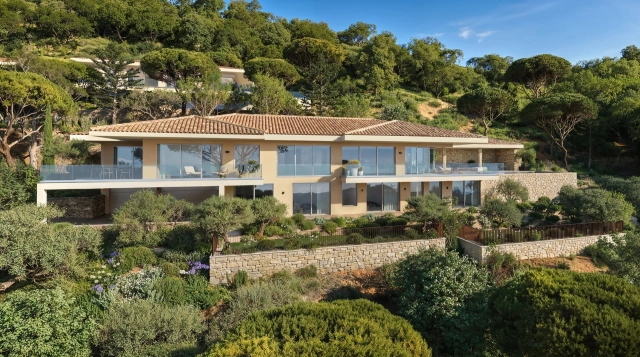 5 Bedroom(s) - 5 Bathroom(s) - 3,734m² land for sale in Var, Provence-Alpes-Côte-d\'Azur, France - FrenchPropertyPortal.com St. Tropez, Grimaud Area for sale for 6,440,000€ in Var, Provence-Alpes-Côte-d\'Azur