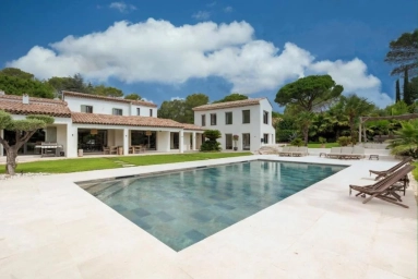 7 Bedroom(s) - 6 Bathroom(s) - 2,550m² land for sale in Alpes-Maritimes, Provence-Alpes-Côte-d'Azur, France - FrenchPropertyPortal.com Mougins, Valbonne, Grasse Area for sale for 3,990,000€ in Alpes-Maritimes, Provence-Alpes-Côte-d'Azur