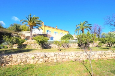 6 Bedroom(s) - 4 Bathroom(s) - 2,855m² land for sale in Alpes-Maritimes, Provence-Alpes-Côte-d'Azur, France - FrenchPropertyPortal.com Vence, St. Paul Area for sale for 1,872,000€ in Alpes-Maritimes, Provence-Alpes-Côte-d'Azur