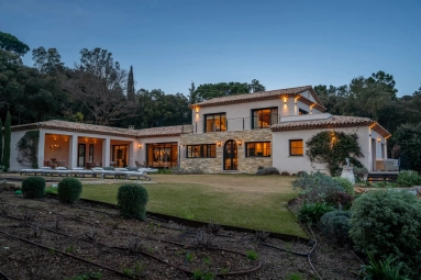 St. Tropez, Grimaud Area for sale for 5,900,000&euro; in Var, Provence-Alpes-Côte-d\'Azur