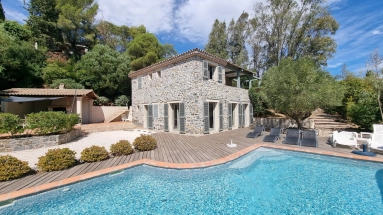 St Raphaël, Ste Maxime Area for sale for 1,200,000&euro; in Var, Provence-Alpes-Côte-d\'Azur