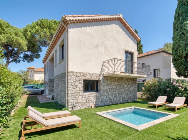 Cannes Area for sale for 999,000&euro; in Alpes-Maritimes, Provence-Alpes-Côte-d'Azur