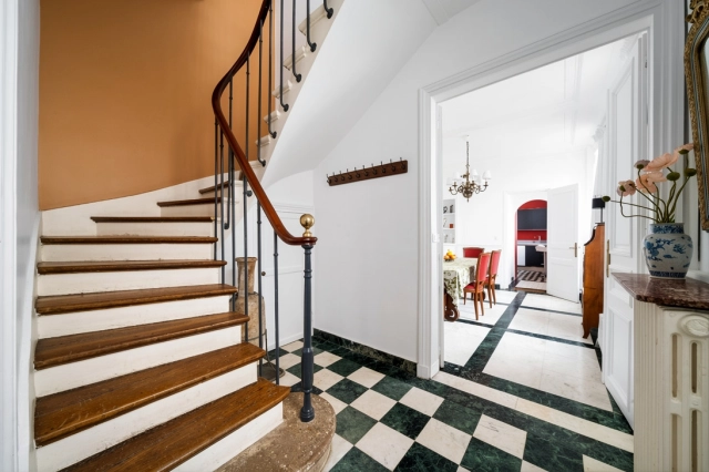 3 Bedroom(s) - 2 Bathroom(s) - 0 m² land for sale in Paris, Ile-de-France, France - FrenchPropertyPortal.com Golden Triangle - Trocadéro (8th - 16th) for sale for 1,890,000€ in Paris, Ile-de-France
