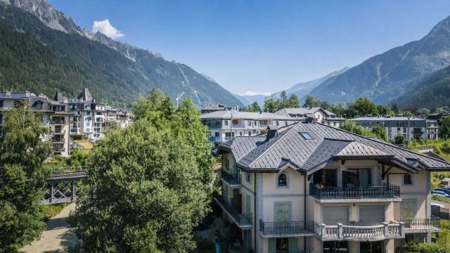 3 Bedroom(s) - 2 Bathroom(s) - 0 m² land for sale in Haute-Savoie, Rhône-Alpes, France - FrenchPropertyPortal.com Chamonix / St Gervais for sale for 1,950,000€ in Haute-Savoie, Rhône-Alpes