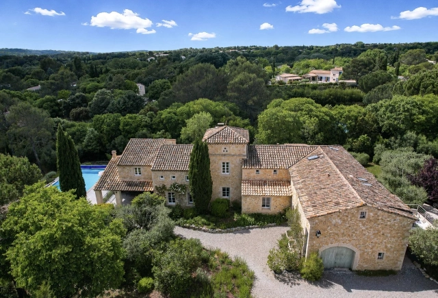 Uzes Area for sale for 1,690,000&euro; in Gard, Languedoc-Roussillon