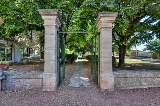 Uzes Area for sale for 3,500,000&euro; in Gard, Languedoc-Roussillon