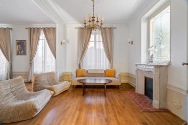 6 Bedroom(s) - 2 Bathroom(s) - 1,000m² land for sale in Paris, Ile-de-France, France - FrenchPropertyPortal.com Paris Suburbs for sale for 2,280,000€ in Paris, Ile-de-France