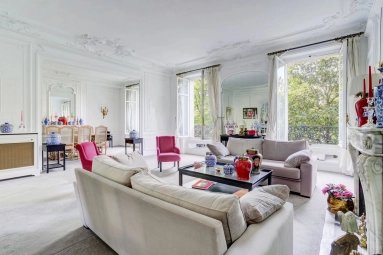 5 Bedroom(s) - 2 Bathroom(s) - 0 m² land for sale in Paris, Ile-de-France, France - FrenchPropertyPortal.com Golden Triangle - Trocadéro (8th - 16th) for sale for 3,390,000€ in Paris, Ile-de-France
