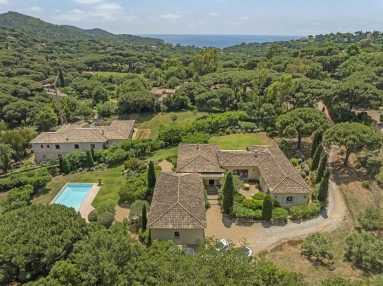 6 Bedroom(s) - 4 Bathroom(s) - 5,000m² land for sale in Var, Provence-Alpes-Côte-d\'Azur, France - FrenchPropertyPortal.com St. Tropez, Grimaud Area for sale for 3,900,000€ in Var, Provence-Alpes-Côte-d\'Azur