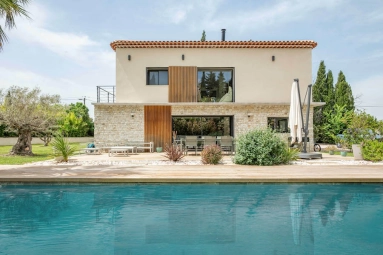 4 Bedroom(s) - 3 Bathroom(s) - 1,500m² land for sale in Bouches-du-Rhône, Provence-Alpes-Côte-d'Azur, France - FrenchPropertyPortal.com Aix en Provence Area for sale for 1,950,000€ in Bouches-du-Rhône, Provence-Alpes-Côte-d'Azur