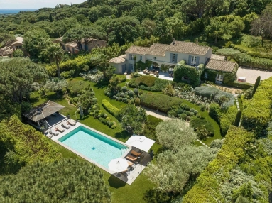 7 Bedroom(s) - 6 Bathroom(s) - 9,899m² land for sale in Var, Provence-Alpes-Côte-d\'Azur, France - FrenchPropertyPortal.com St. Tropez, Grimaud Area for sale for 15,500,000€ in Var, Provence-Alpes-Côte-d\'Azur