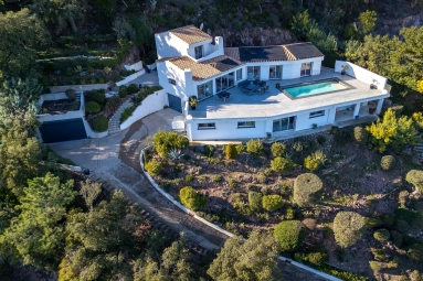 St Raphaël, Ste Maxime Area for sale for 1,790,000&euro; in Var, Provence-Alpes-Côte-d\'Azur