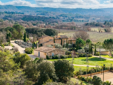8 Bedroom(s) - 6 Bathroom(s) - 70,000m² land for sale in Vaucluse, Provence-Alpes-Côte-d\'Azur, France - FrenchPropertyPortal.com The Luberon / Vaucluse for sale for 7,895,000€ in Vaucluse, Provence-Alpes-Côte-d\'Azur