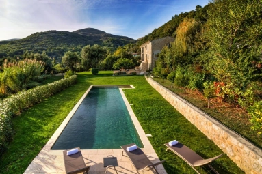 4 Bedroom(s) - 3 Bathroom(s) - 1,350m² land for sale in Alpes-Maritimes, Provence-Alpes-Côte-d'Azur, France - FrenchPropertyPortal.com Vence, St. Paul Area for sale for 2,100,000€ in Alpes-Maritimes, Provence-Alpes-Côte-d'Azur