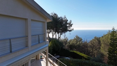 3 Bedroom(s) - 2 Bathroom(s) - 0 m² land for sale in Alpes-Maritimes, Provence-Alpes-Côte-d'Azur, France - FrenchPropertyPortal.com Menton, Cap Martin Area for sale for 1,500,000€ in Alpes-Maritimes, Provence-Alpes-Côte-d'Azur