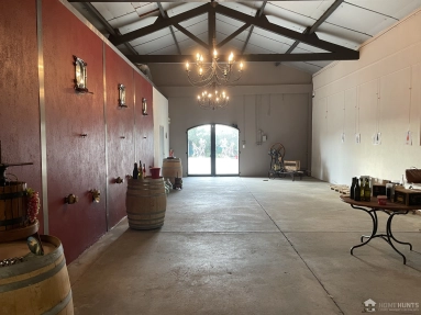 Uzes Area for sale for 2,940,000&euro; in Gard, Languedoc-Roussillon