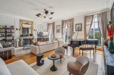 4 Bedroom(s) - 4 Bathroom(s) - 0 m² land for sale in Paris, Ile-de-France, France - FrenchPropertyPortal.com Golden Triangle - Trocadéro (8th - 16th) for sale for 6,100,000€ in Paris, Ile-de-France