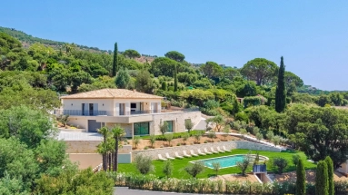 St. Tropez, Grimaud Area for sale for 4,980,000&euro; in Var, Provence-Alpes-Côte-d\'Azur