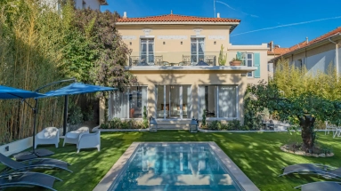 4 Bedroom(s) - 4 Bathroom(s) - 616m² land for sale in Alpes-Maritimes, Provence-Alpes-Côte-d'Azur, France - FrenchPropertyPortal.com Cannes Area for sale for 2,700,000€ in Alpes-Maritimes, Provence-Alpes-Côte-d'Azur