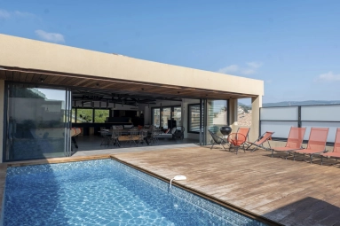 Provence Coast (Cassis to Cavalaire) for sale for 3,474,000&euro; in Var, Provence-Alpes-Côte-d\'Azur