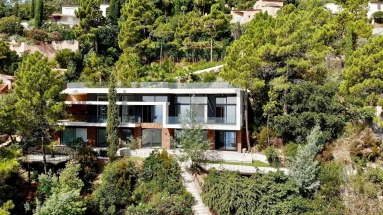 4 Bedroom(s) - 4 Bathroom(s) - 1,475m² land for sale in Alpes-Maritimes, Provence-Alpes-Côte-d'Azur, France - FrenchPropertyPortal.com Cannes Area for sale for 3,750,000€ in Alpes-Maritimes, Provence-Alpes-Côte-d'Azur