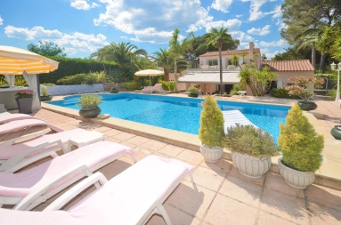 6 Bedroom(s) - 5 Bathroom(s) - 1,522m² land for sale in Alpes-Maritimes, Provence-Alpes-Côte-d'Azur, France - FrenchPropertyPortal.com Mougins, Valbonne, Grasse Area for sale for 1,530,000€ in Alpes-Maritimes, Provence-Alpes-Côte-d'Azur