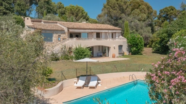 6 Bedroom(s) - 6 Bathroom(s) - 2,391m² land for sale in Alpes-Maritimes, Provence-Alpes-Côte-d'Azur, France - FrenchPropertyPortal.com Mougins, Valbonne, Grasse Area for sale for 3,450,000€ in Alpes-Maritimes, Provence-Alpes-Côte-d'Azur