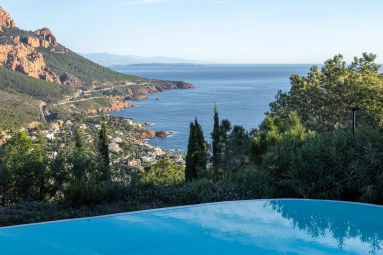 St Raphaël, Ste Maxime Area for sale for 1,799,000&euro; in Var, Provence-Alpes-Côte-d\'Azur