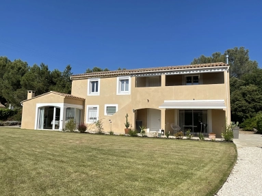 5 Bedroom(s) - 2 Bathroom(s) - 4,500m² land for sale in Bouches-du-Rhône, Provence-Alpes-Côte-d'Azur, France - FrenchPropertyPortal.com Aix en Provence Area for sale for 1,080,000€ in Bouches-du-Rhône, Provence-Alpes-Côte-d'Azur