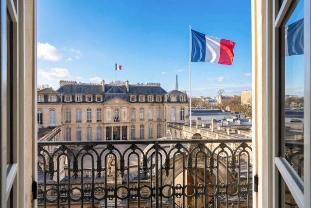 Golden Triangle - Trocadéro (8th - 16th) for sale for 4,600,000&euro; in Paris, Ile-de-France