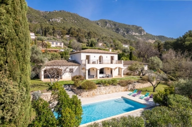4 Bedroom(s) - 3 Bathroom(s) - 2,400m² land for sale in Alpes-Maritimes, Provence-Alpes-Côte-d'Azur, France - FrenchPropertyPortal.com Vence, St. Paul Area for sale for 1,090,000€ in Alpes-Maritimes, Provence-Alpes-Côte-d'Azur