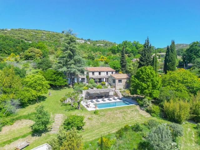 The Luberon / Vaucluse for sale for 2,650,000&euro; in Vaucluse, Provence-Alpes-Côte-d\'Azur