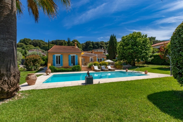 Antibes Area for sale for 2,990,000&euro; in Alpes-Maritimes, Provence-Alpes-Côte-d'Azur