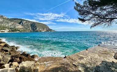 5 Bedroom(s) - 4 Bathroom(s) - 0 m² land for sale in Alpes-Maritimes, Provence-Alpes-Côte-d'Azur, France - FrenchPropertyPortal.com Villefranche, Cap Ferrat Area for sale for 8,850,000€ in Alpes-Maritimes, Provence-Alpes-Côte-d'Azur