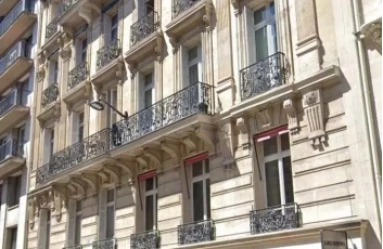 2 Bedroom(s) - 1 Bathroom(s) - 0 m² land for sale in Paris, Ile-de-France, France - FrenchPropertyPortal.com Golden Triangle - Trocadéro (8th - 16th) for sale for 3,500,000€ in Paris, Ile-de-France