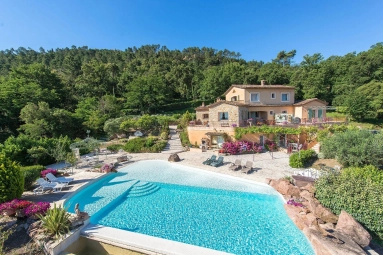 7 Bedroom(s) - 3 Bathroom(s) - 8,002m² land for sale in Alpes-Maritimes, Provence-Alpes-Côte-d'Azur, France - FrenchPropertyPortal.com Cannes Area for sale for 1,480,000€ in Alpes-Maritimes, Provence-Alpes-Côte-d'Azur