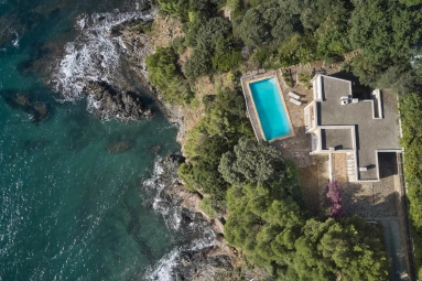 8 Bedroom(s) - 5 Bathroom(s) - 1,889m² land for sale in Var, Provence-Alpes-Côte-d\'Azur, France - FrenchPropertyPortal.com St. Tropez, Grimaud Area for sale for 6,990,000€ in Var, Provence-Alpes-Côte-d\'Azur