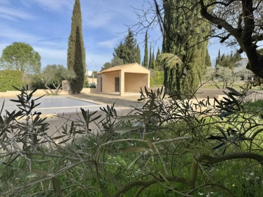 Alpilles (Saint Remy, Maussane, Arles) for sale for 845,000&euro; in Bouches-du-Rhône, Provence-Alpes-Côte-d'Azur