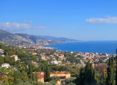 Menton, Cap Martin Area for sale for 2,200,000&euro; in Alpes-Maritimes, Provence-Alpes-Côte-d'Azur