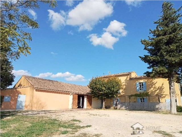 Avignon and North Provence for sale for 1,200,000&euro; in Vaucluse, Provence-Alpes-Côte-d\'Azur