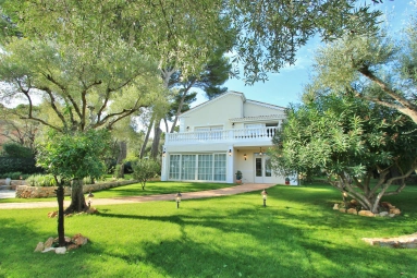 5 Bedroom(s) - 5 Bathroom(s) - 1,440m² land for sale in Alpes-Maritimes, Provence-Alpes-Côte-d'Azur, France - FrenchPropertyPortal.com Antibes Area for sale for 4,950,000€ in Alpes-Maritimes, Provence-Alpes-Côte-d'Azur