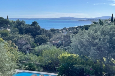 5 Bedroom(s) - 3 Bathroom(s) - 2,018m² land for sale in Var, Provence-Alpes-Côte-d\'Azur, France - FrenchPropertyPortal.com St Raphaël, Ste Maxime Area for sale for 1,690,000€ in Var, Provence-Alpes-Côte-d\'Azur