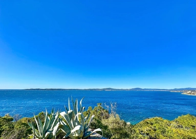 1,200m² land for sale in Var, Provence-Alpes-Côte-d\'Azur, France - FrenchPropertyPortal.com St Raphaël, Ste Maxime Area for sale for 2,990,000€ in Var, Provence-Alpes-Côte-d\'Azur